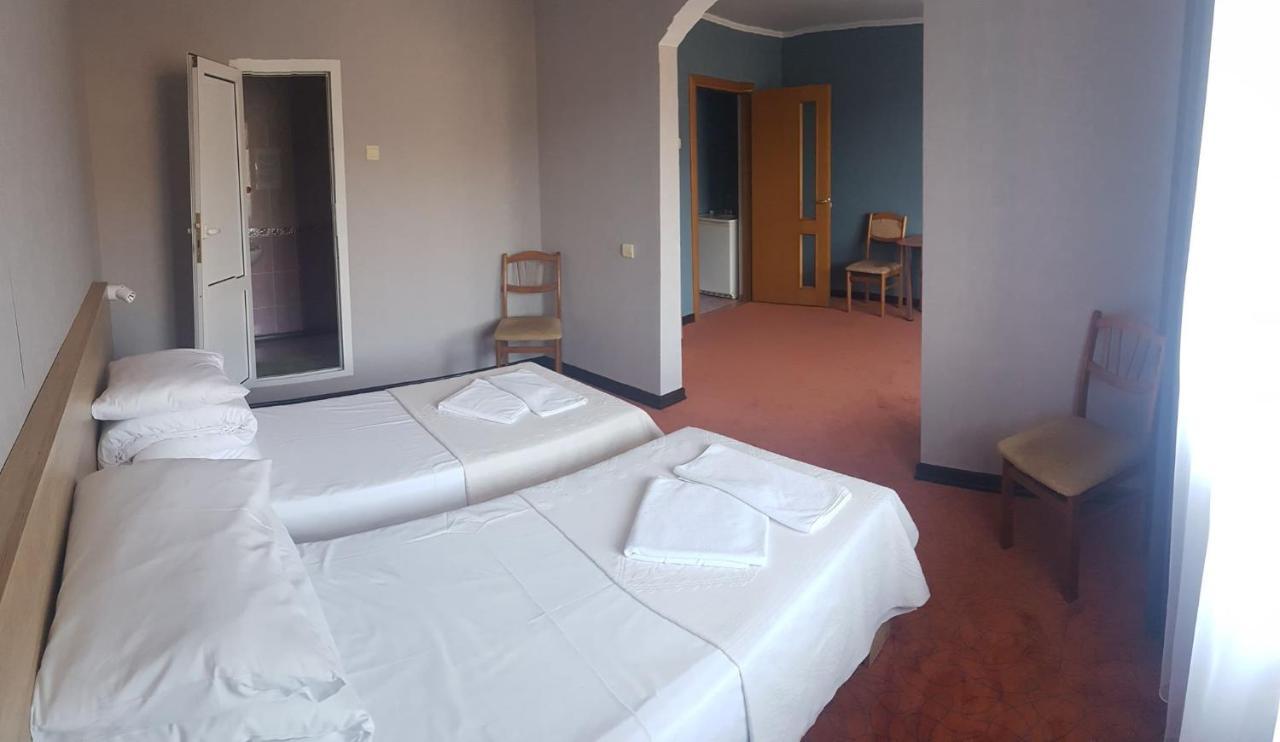 Institutul Muncii Hotel Chisinau Bagian luar foto
